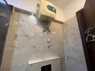 Bathroom Image of 2500 Sq.ft 4 BHK Builder Floor for sale in Vasant Kunj New Delhi for Rs. 21100000