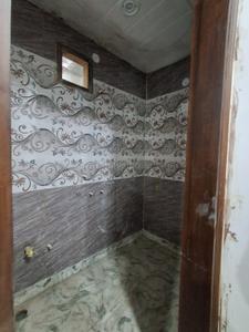 Image of 750 Sq.ft 2 BHK Builder Floor for rent in Preet Vihar, New Delhi for Rs. 15000