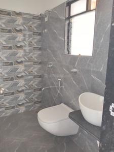 Bathroom Image of 600 Sq.ft 1 BHK Apartment / Flat for rent in Kohinoor Prime, Ulhasnagar Thane for Rs. 14500