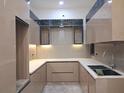 Kitchen Image of 1350 Sq.ft 3 BHK Builder Floor for sale in Mansarover Garden New Delhi for Rs. 26000000