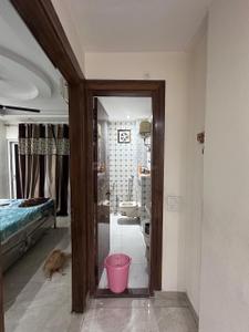 Bathroom Image of 900 Sq.ft 3 BHK Builder Floor for sale in Shahdara New Delhi for Rs. 8500000