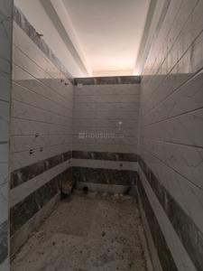 Bathroom Image of 800 Sq.ft 2 BHK Apartment / Flat for sale in Behala Chowrasta Kolkata for Rs. 3200000
