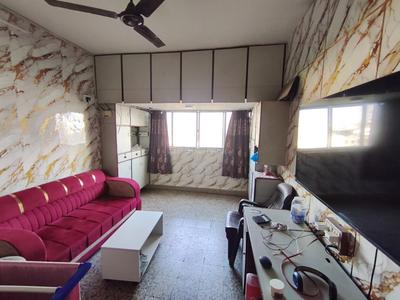 Living Room Image of 775 Sq.ft 1 BHK Apartment / Flat for sale in Nanpura Surat for Rs. 2000000