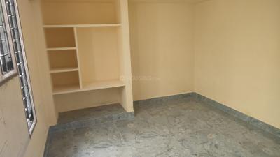 Bedroom Image of 800 Sq.ft 1 BHK Builder Floor for rent in Palavakkam, Sholinganallur Chennai for Rs. 22000