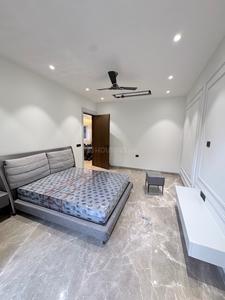 Bedroom Image of 2800 Sq.ft 4 BHK Builder Floor for sale in Anand Vihar New Delhi for Rs. 55000000