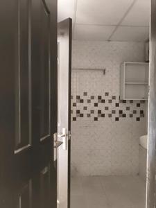 Common Bathroom Image of 1390 Sq.ft 3 BHK Apartment / Flat for sale in JM Florence, Noida Extension Greater Noida for Rs. 12700000