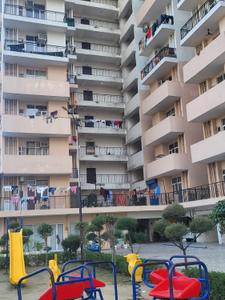 Image of 1150 Sq.ft 3 BHK Apartment / Flat for sale in Land Craft Metro Homes Phase 2, Basantpur Saitli, Ghaziabad for Rs. 5950000