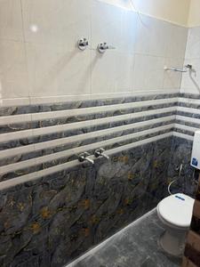 Bathroom Image of Yadav pg in Sector 21, Gurgaon