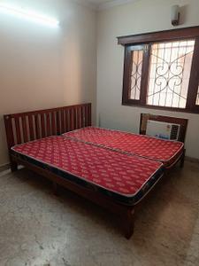 Bedroom Image of 1600 Sq.ft 3 BHK Apartment / Flat for rent in DDA Flats Sarita Vihar, Sarita Vihar New Delhi for Rs. 65000