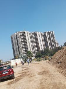 Image of 745 Sq.ft 3 BHK Apartment / Flat for sale in Diplomats Golf Link, Sector 110, Gurgaon for Rs. 7900000