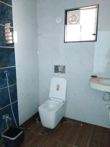 Common Bathroom Image of 3000 Sq.ft 5 BHK Independent House for sale in Katraj Pune for Rs. 10500000