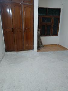 Bedroom Image of 1100 Sq.ft 2 BHK Apartment / Flat for sale in Karishma Apartment, Patparganj New Delhi for Rs. 15500000