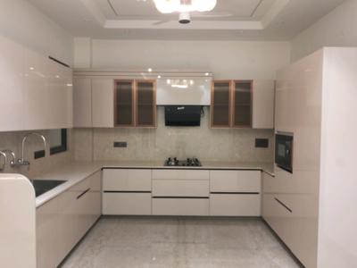 Kitchen Image of 1800 Sq.ft 3 BHK Builder Floor for sale in Vikaspuri New Delhi for Rs. 33500000