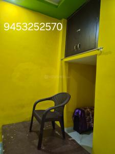Bedroom Image of 600 Sq.ft 1.5 BHK Independent House for rent in Fazullaganj Lucknow for Rs. 7500