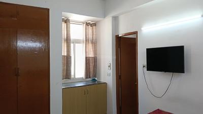 Bedroom Image of 935 Sq.ft 2 BHK Apartment / Flat for rent in CGHS Rail Vihar, Sector 15 Gurgaon for Rs. 35000