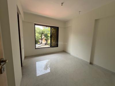 Bedroom Image of 640 Sq.ft 2 BHK Apartment / Flat for sale in Santacruz East Mumbai for Rs. 18000000