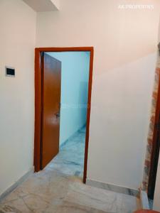 Bedroom Image of 300 Sq.ft 1 BHK Apartment / Flat for rent in Picnic Garden Kolkata for Rs. 8000