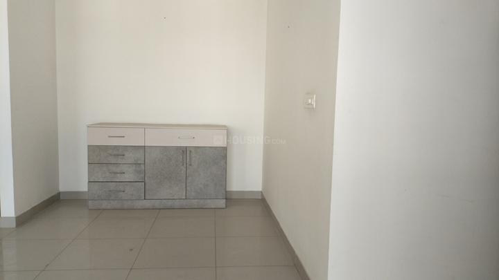 G Corp The Icon North Towers G And H Main Image 1