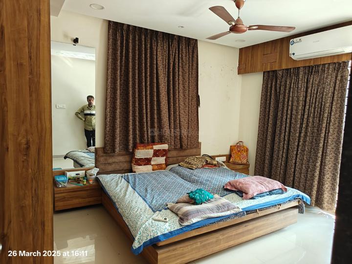 Sai flet lp savani Adajan Surat Bedroom 1