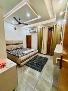 Bedroom Image of 2200 Sq.ft 3 BHK Builder Floor for rent in Parsvnath Parsvnath Greens, Mubarakpur Dera Bassi for Rs. 30000