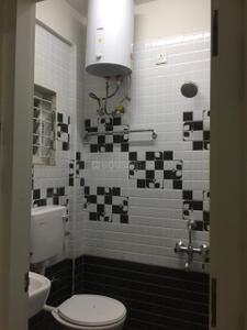 Bathroom Image of 400 Sq.ft 1 BHK Builder Floor for rent in Halasuru Bengaluru for Rs. 17000