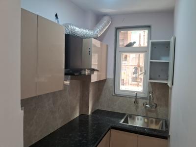 Kitchen Image of 950 Sq.ft 2 BHK Builder Floor for rent in  Mayur Vihar Phase 1 Pocket 1 RWA, Mayur Vihar Phase 1 New Delhi for Rs. 25000