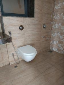 Common Bathroom Image of 1000 Sq.ft 2 BHK Apartment / Flat for rent in Amanora Gold Towers, Hadapsar Pune for Rs. 36000