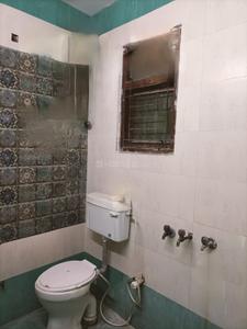 Bathroom Image of 1000 Sq.ft 2 BHK Apartment / Flat for sale in Kaushambi Ghaziabad for Rs. 6900000
