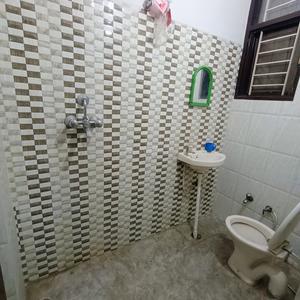 Bathroom Image of 1350 Sq.ft 3 BHK Builder Floor for sale in Shyam Nagar Jaipur for Rs. 6000000