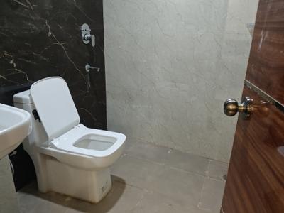 Bathroom Image of 500 Sq.ft 1 RK Builder Floor for rent in Sector 39 Gurgaon for Rs. 25000