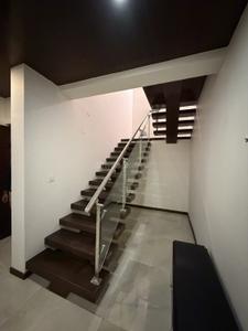 Hall Image of 2600 Sq.ft 3 BHK Apartment / Flat for rent in Halasuru Bengaluru for Rs. 200000