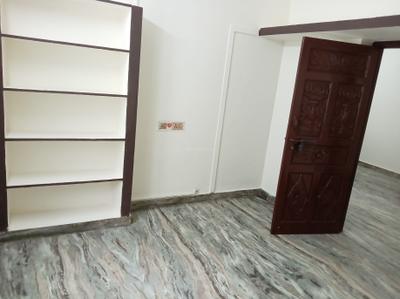 Bedroom Image of 800 Sq.ft 2.5 BHK Independent House for rent in Alandur Chennai for Rs. 25000