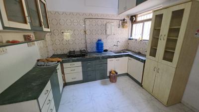 Kitchen Image of 950 Sq.ft 2 BHK Apartment / Flat for rent in Nirman Nadbramha Society, Warje Pune for Rs. 26000