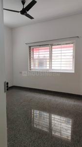Bathroom Image of 550 Sq.ft 1 BHK Builder Floor for rent in Krishna Building, Halasuru Bengaluru for Rs. 20000