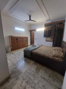 Bedroom Image of 1800 Sq.ft 3 BHK Builder Floor for rent in Lajpat Nagar New Delhi for Rs. 70000