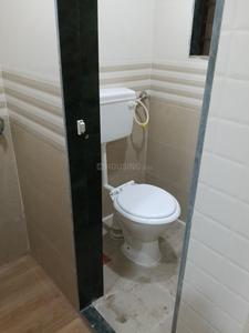 Bathroom Image of 400 Sq.ft 1.5 BHK Independent House for rent in Thane West Thane for Rs. 20000