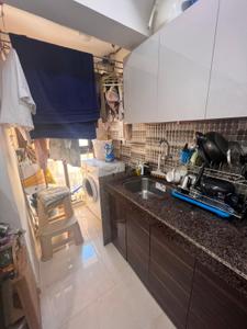 Kitchen Image of 725 Sq.ft 2 BHK Apartment / Flat for sale in Andheri West Mumbai for Rs. 23000000