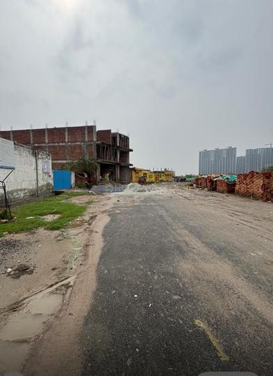 Block C, Sector 81 Main Image 1