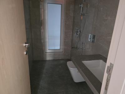 Image of 1600 Sq.ft 3 BHK Apartment / Flat for rent in Monte South, Byculla, Mumbai for Rs. 200000