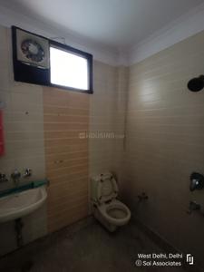 Bathroom Image of 1080 Sq.ft 3 BHK Builder Floor for rent in Tagore Garden Extension New Delhi for Rs. 45000