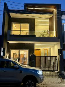 4 BHK Independent Builder Floor