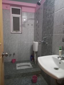 Bathroom Image of 1600 Sq.ft 3 BHK Apartment / Flat for rent in Boring Road Patna for Rs. 25000