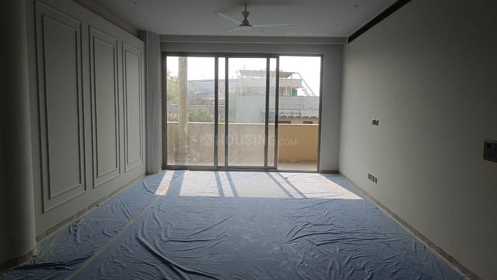 Green Park Extension Main Image 1