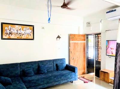 Hall Image of 1125 Sq.ft 2 BHK Apartment / Flat for sale in Chanakyapuri Ahmedabad for Rs. 5500000