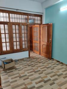 Bedroom Image of 1600 Sq.ft 2 BHK Builder Floor for rent in Indira Nagar Lucknow for Rs. 18000