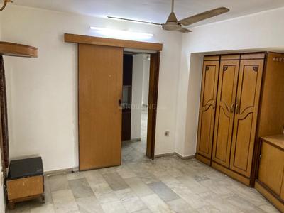 Bedroom Image of 2000 Sq.ft 3 BHK Independent House for rent in Shyamal Ahmedabad for Rs. 37500
