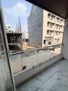 Balcony Image of 2000 Sq.ft 4 BHK Apartment / Flat for sale in Sector 105 Noida for Rs. 9000000