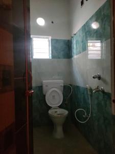 Common Bathroom Image of 750 Sq.ft 2 BHK Apartment / Flat for sale in Mukundapur Kolkata for Rs. 2200000