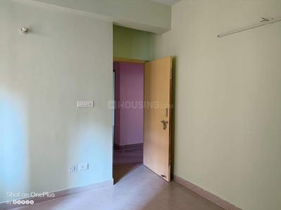 Bedroom Image of 830 Sq.ft 2 BHK Apartment / Flat for rent in South Dum Dum Kolkata for Rs. 10400