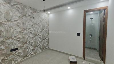 Bedroom Image of 560 Sq.ft 2 BHK Builder Floor for sale in Govindpuri New Delhi for Rs. 6000000